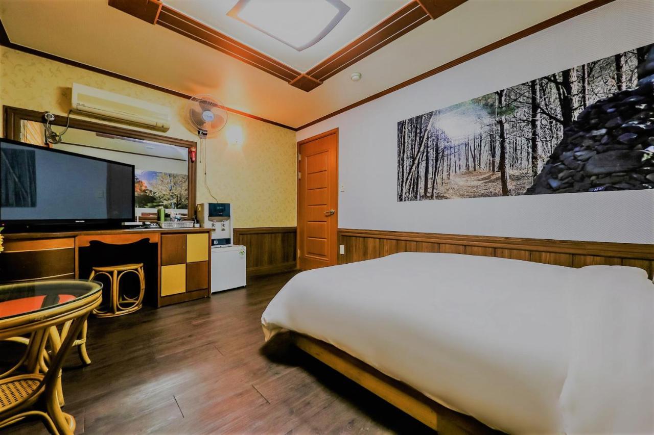 Pine Motel Boryeong Eksteriør billede