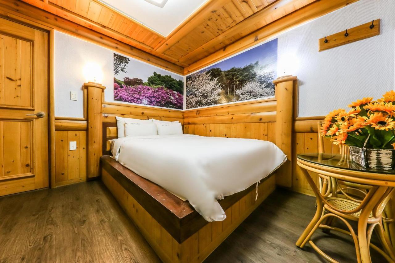 Pine Motel Boryeong Eksteriør billede