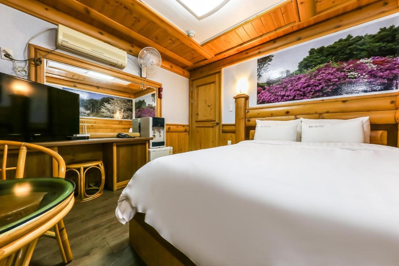 Pine Motel Boryeong Eksteriør billede